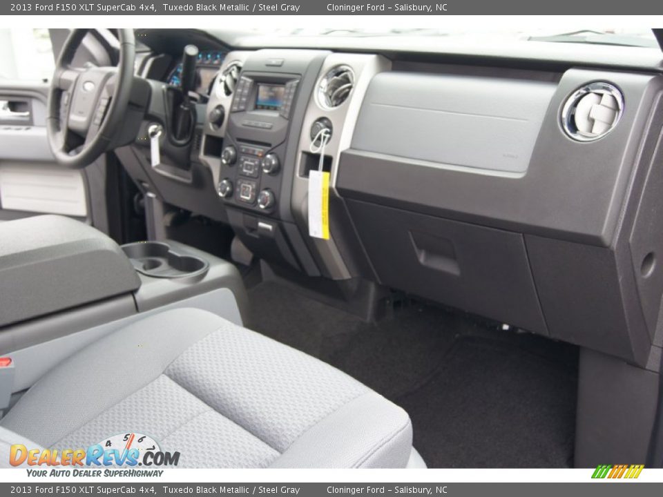 2013 Ford F150 XLT SuperCab 4x4 Tuxedo Black Metallic / Steel Gray Photo #14