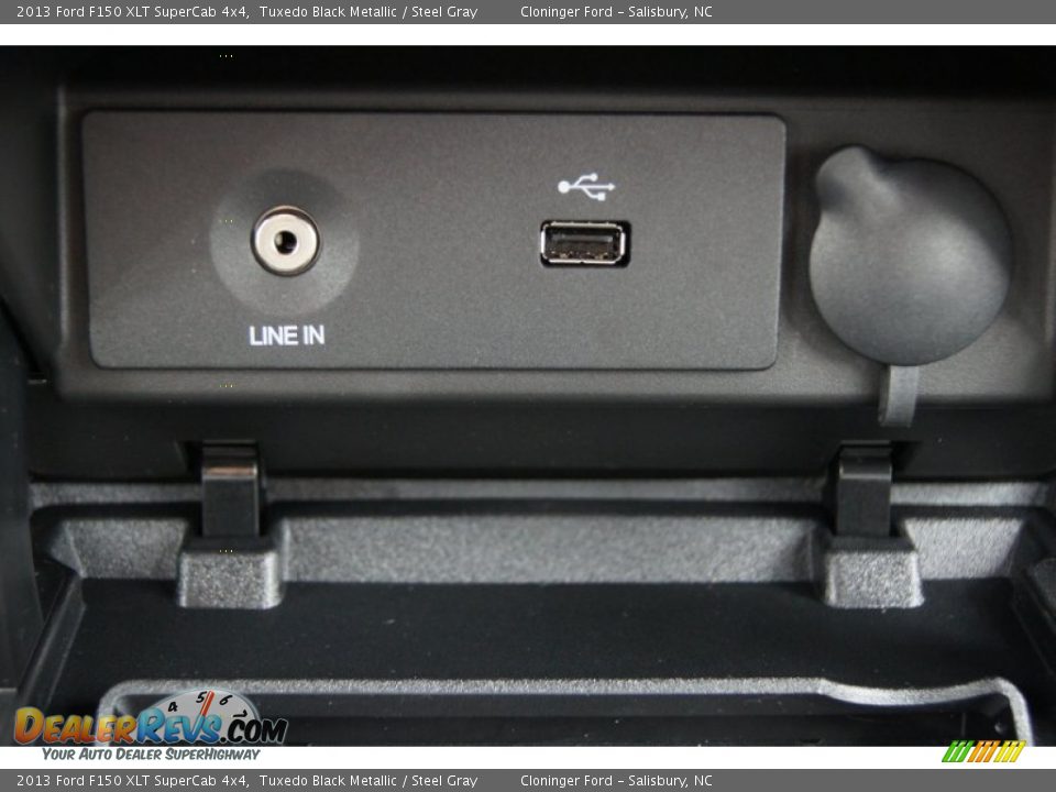 2013 Ford F150 XLT SuperCab 4x4 Tuxedo Black Metallic / Steel Gray Photo #35