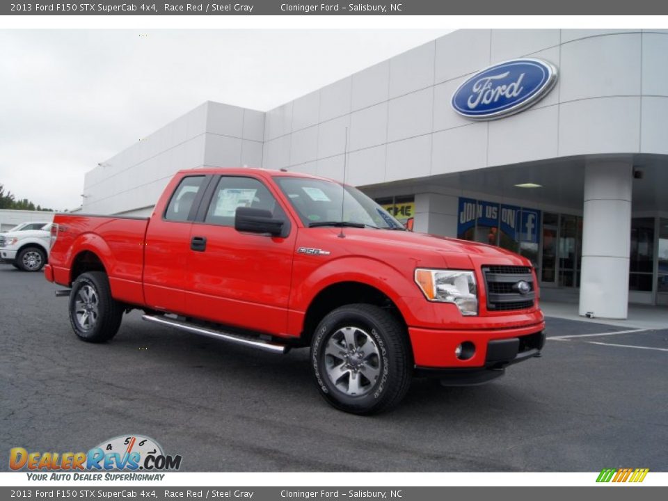 Front 3/4 View of 2013 Ford F150 STX SuperCab 4x4 Photo #1