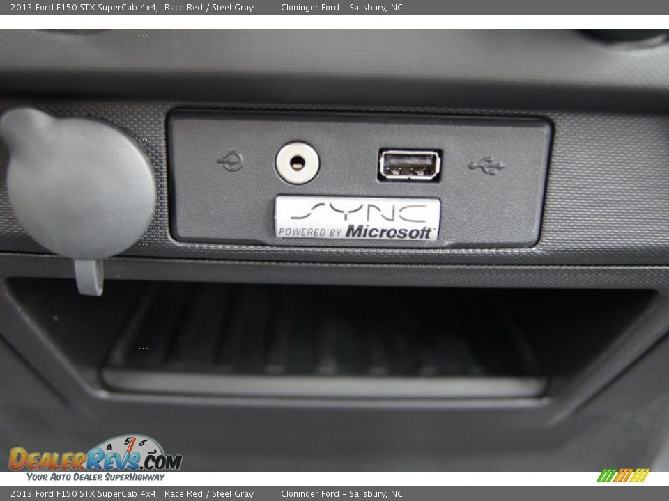 2013 Ford F150 STX SuperCab 4x4 Race Red / Steel Gray Photo #34