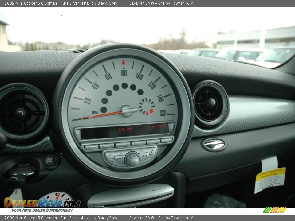 2009 Mini Cooper S Clubman Pure Silver Metallic / Black/Grey Photo #13