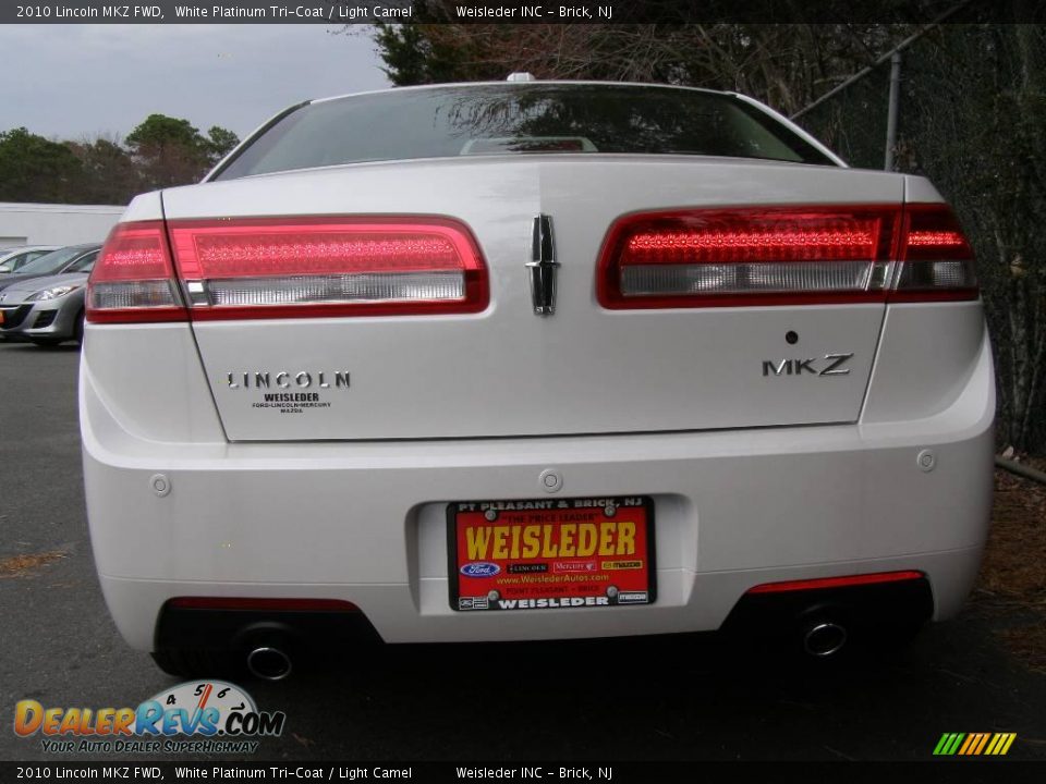 2010 Lincoln MKZ FWD White Platinum Tri-Coat / Light Camel Photo #5
