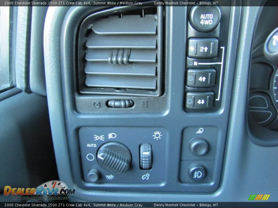 2006 Chevrolet Silverado 1500 Z71 Crew Cab 4x4 Summit White / Medium Gray Photo #18