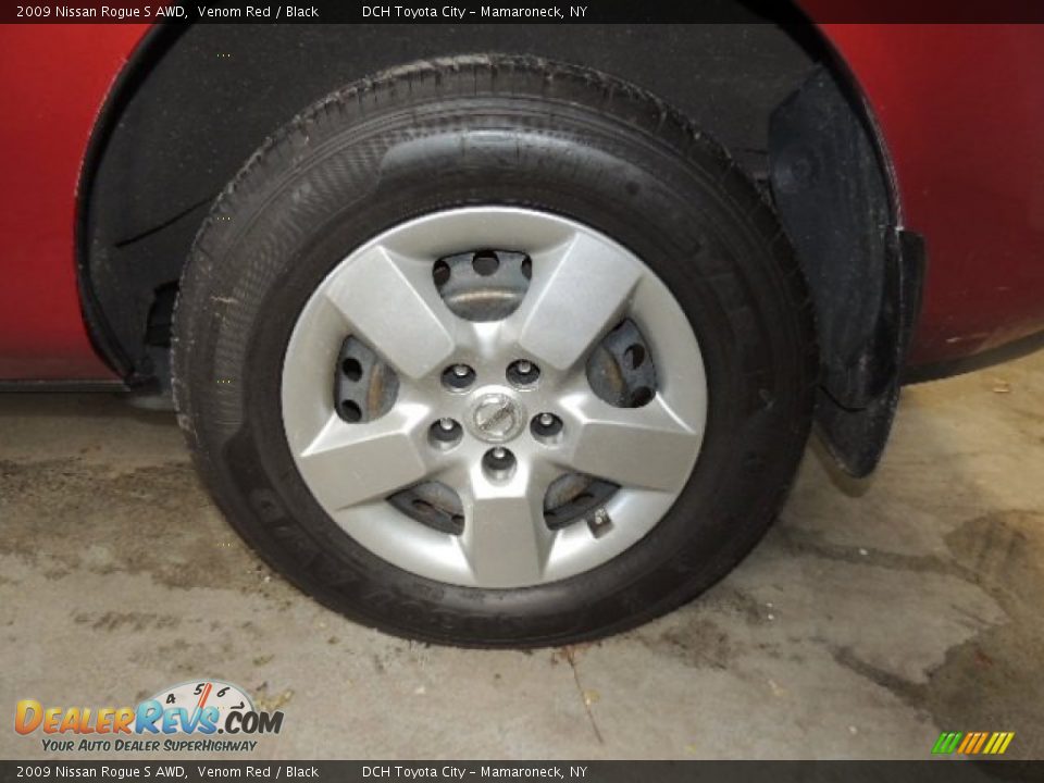 2009 Nissan Rogue S AWD Venom Red / Black Photo #11