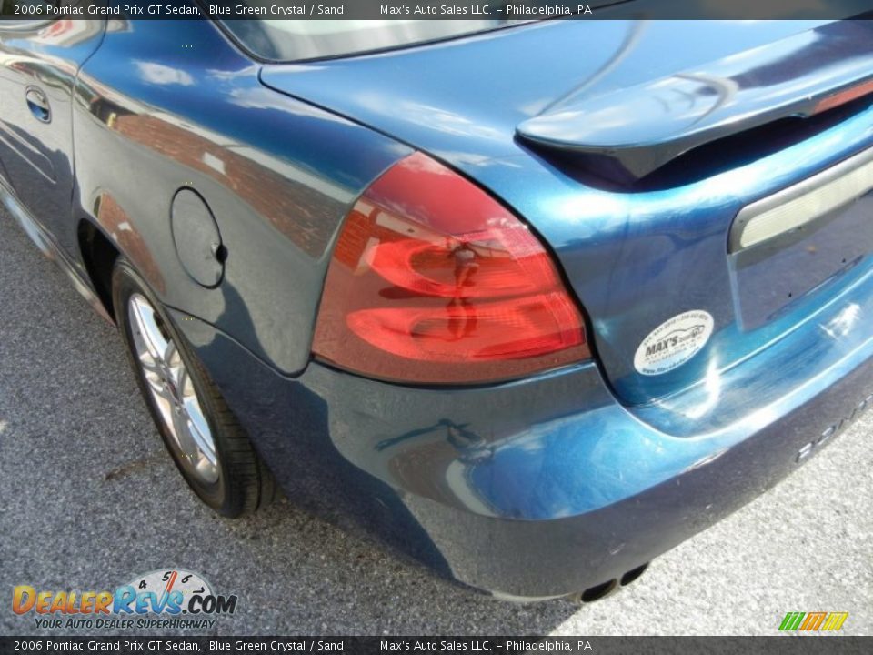 2006 Pontiac Grand Prix GT Sedan Blue Green Crystal / Sand Photo #26