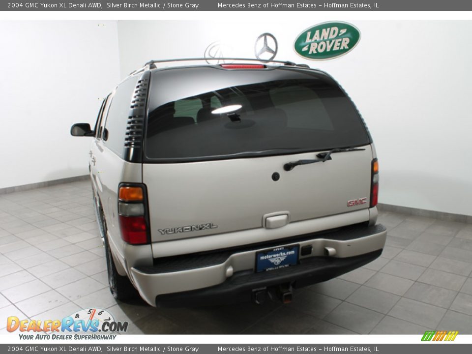 2004 GMC Yukon XL Denali AWD Silver Birch Metallic / Stone Gray Photo #4