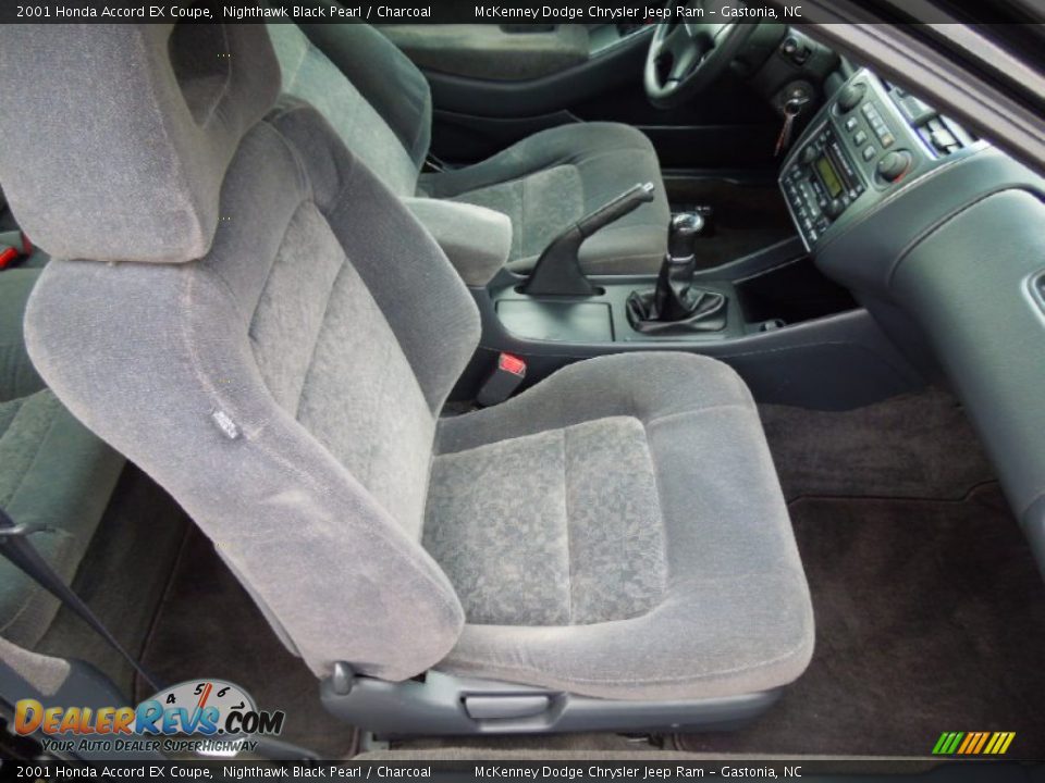 2001 Honda Accord EX Coupe Nighthawk Black Pearl / Charcoal Photo #21