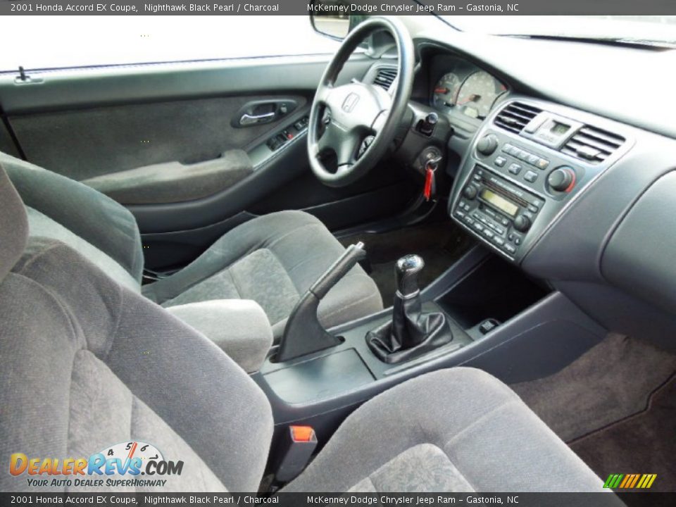 2001 Honda Accord EX Coupe Nighthawk Black Pearl / Charcoal Photo #22