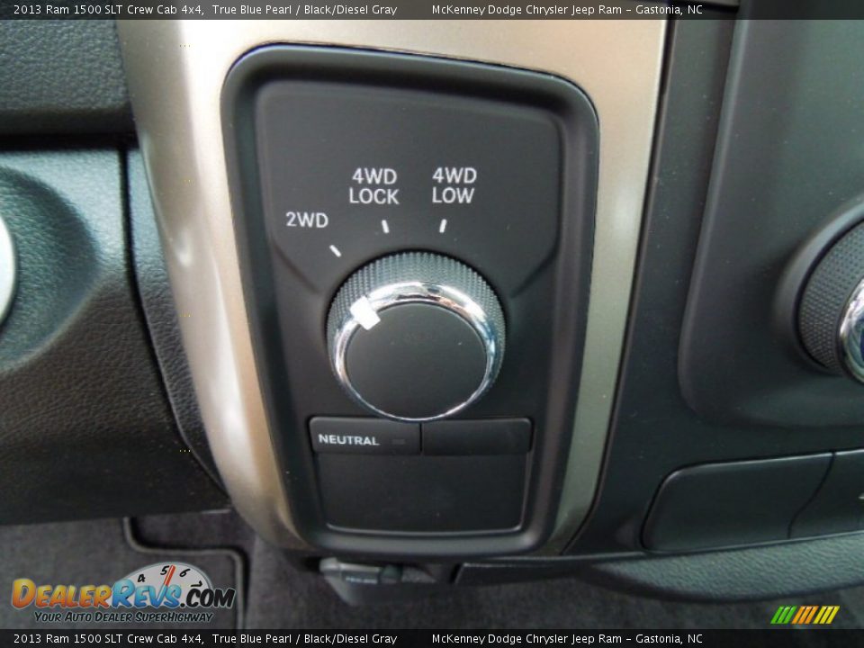 Controls of 2013 Ram 1500 SLT Crew Cab 4x4 Photo #12