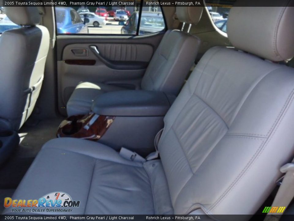 2005 Toyota Sequoia Limited 4WD Phantom Gray Pearl / Light Charcoal Photo #5