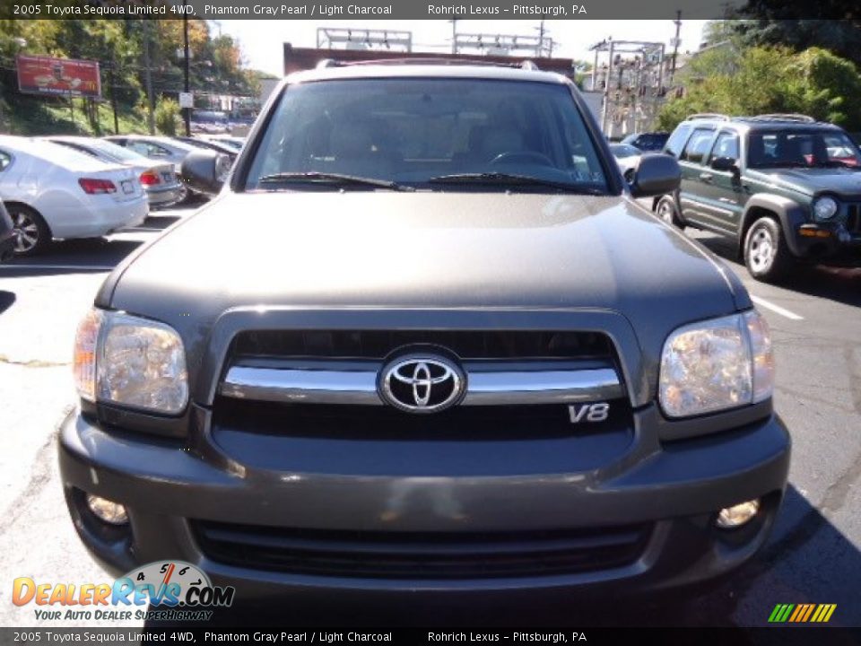 2005 Toyota Sequoia Limited 4WD Phantom Gray Pearl / Light Charcoal Photo #14