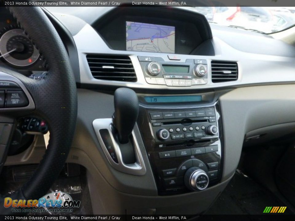 2013 Honda Odyssey Touring Elite White Diamond Pearl / Gray Photo #18