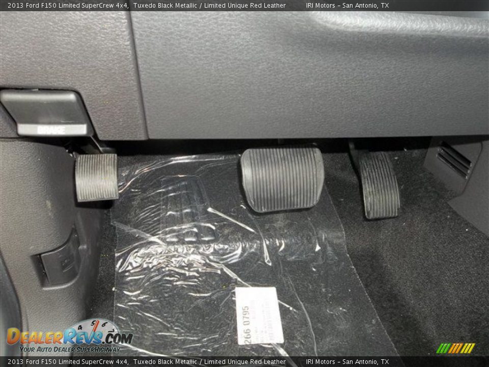 2013 Ford F150 Limited SuperCrew 4x4 Tuxedo Black Metallic / Limited Unique Red Leather Photo #33