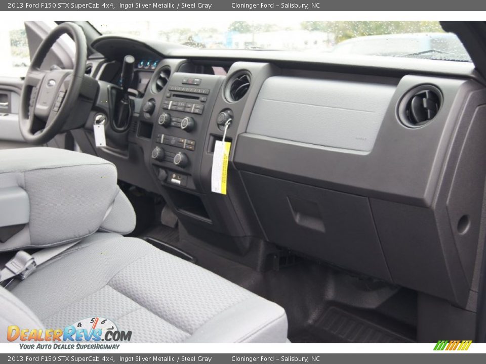2013 Ford F150 STX SuperCab 4x4 Ingot Silver Metallic / Steel Gray Photo #14