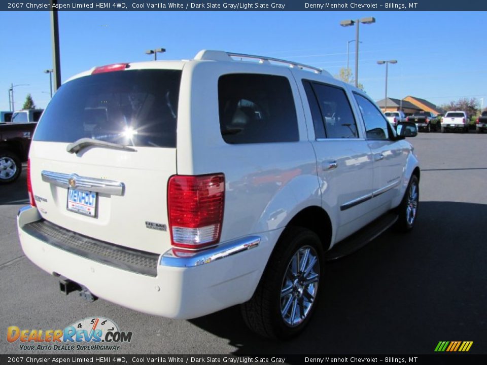 2007 Chrysler Aspen Limited HEMI 4WD Cool Vanilla White / Dark Slate Gray/Light Slate Gray Photo #5