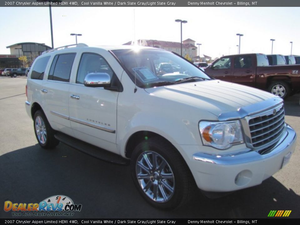 2007 Chrysler Aspen Limited HEMI 4WD Cool Vanilla White / Dark Slate Gray/Light Slate Gray Photo #7