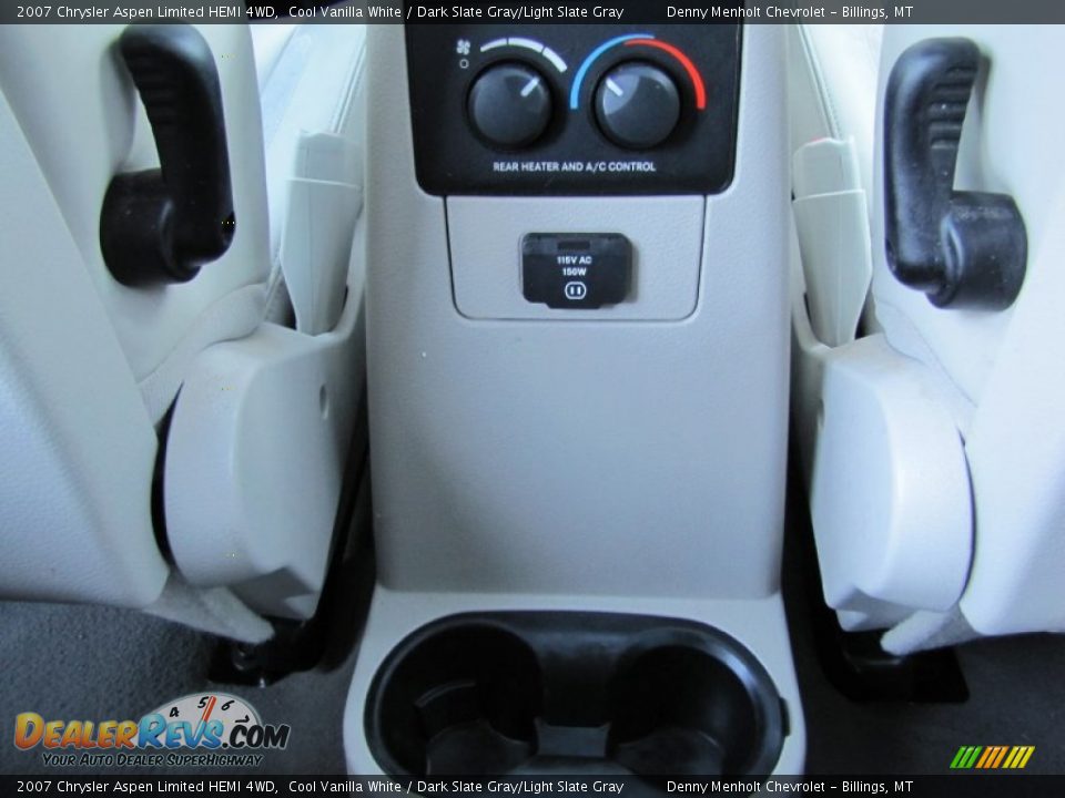 2007 Chrysler Aspen Limited HEMI 4WD Cool Vanilla White / Dark Slate Gray/Light Slate Gray Photo #13