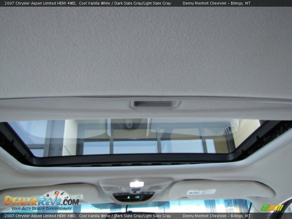 2007 Chrysler Aspen Limited HEMI 4WD Cool Vanilla White / Dark Slate Gray/Light Slate Gray Photo #14