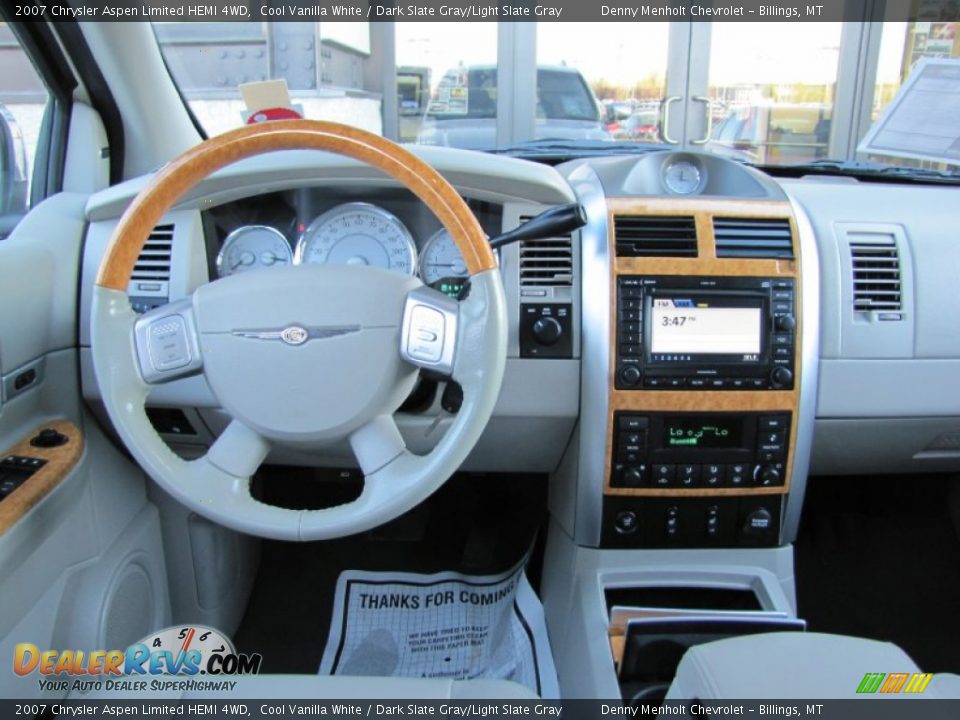 2007 Chrysler Aspen Limited HEMI 4WD Cool Vanilla White / Dark Slate Gray/Light Slate Gray Photo #15