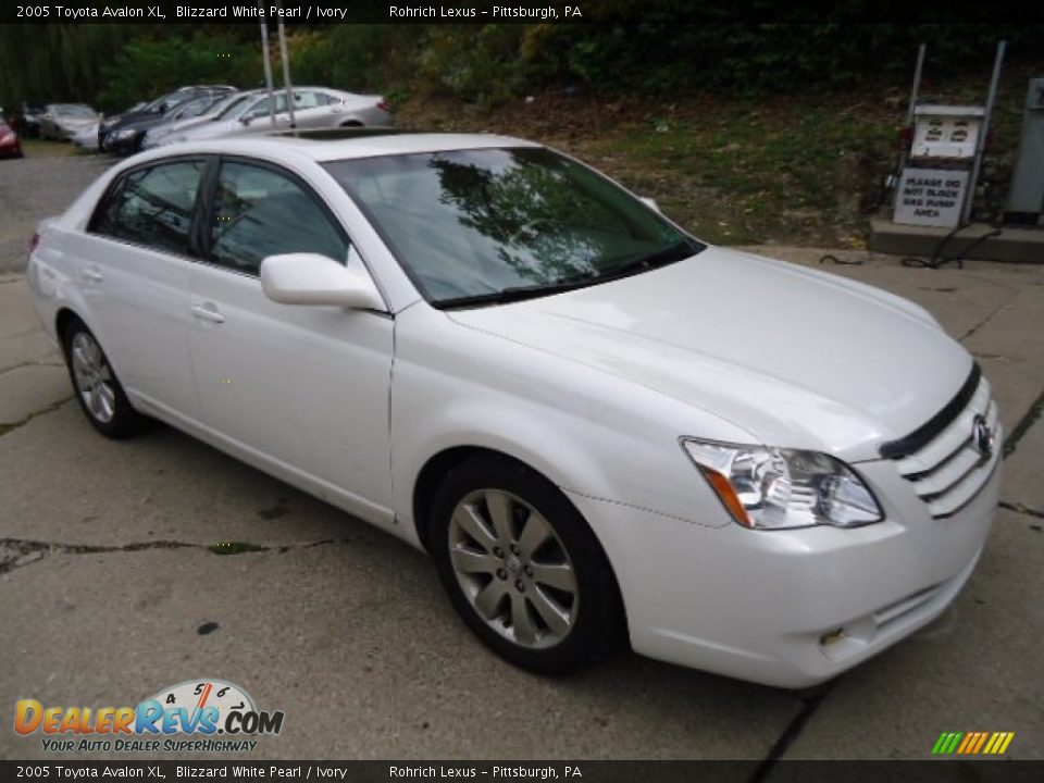 2005 Toyota Avalon XL Blizzard White Pearl / Ivory Photo #3