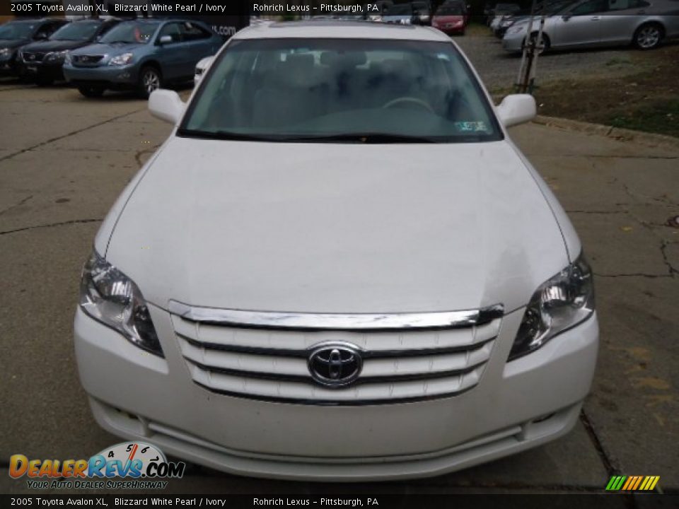 2005 Toyota Avalon XL Blizzard White Pearl / Ivory Photo #12