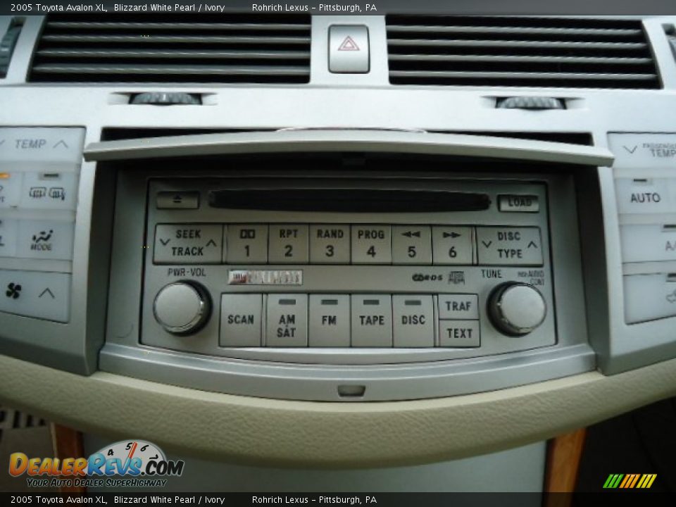 2005 Toyota Avalon XL Blizzard White Pearl / Ivory Photo #19