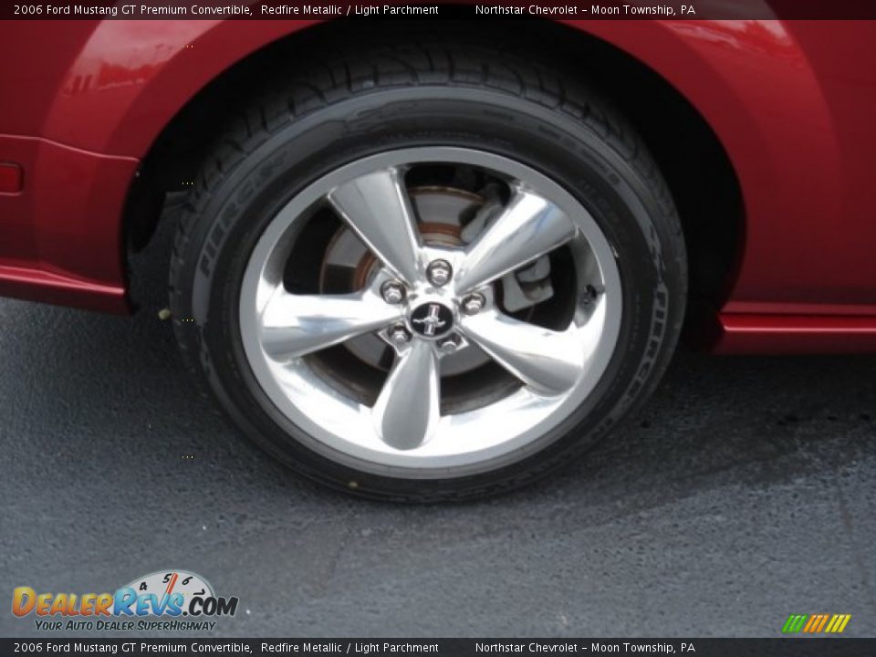 2006 Ford Mustang GT Premium Convertible Redfire Metallic / Light Parchment Photo #9