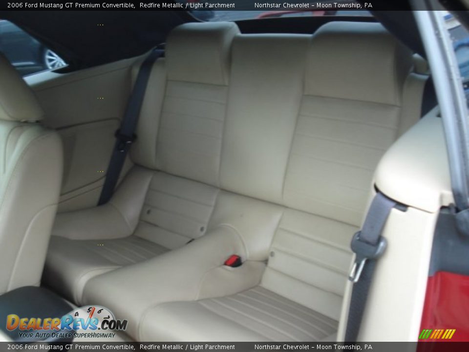 2006 Ford Mustang GT Premium Convertible Redfire Metallic / Light Parchment Photo #13