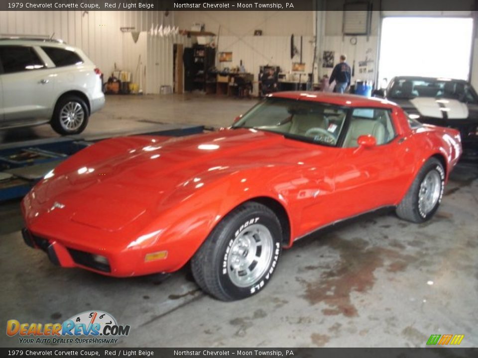 Front 3/4 View of 1979 Chevrolet Corvette Coupe Photo #1