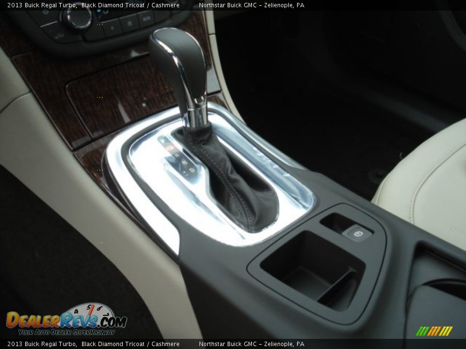 2013 Buick Regal Turbo Shifter Photo #17