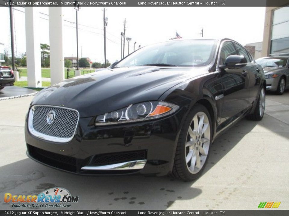 Front 3/4 View of 2012 Jaguar XF Supercharged Photo #5