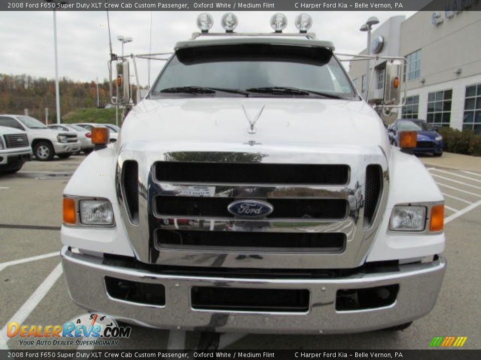 2008 Ford F650 Super Duty XLT Crew Cab Custom Passenger Oxford White / Medium Flint Photo #5