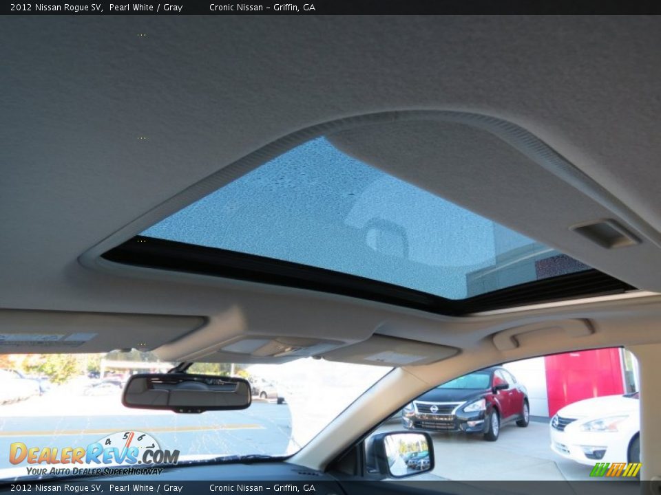 2012 Nissan Rogue SV Pearl White / Gray Photo #14