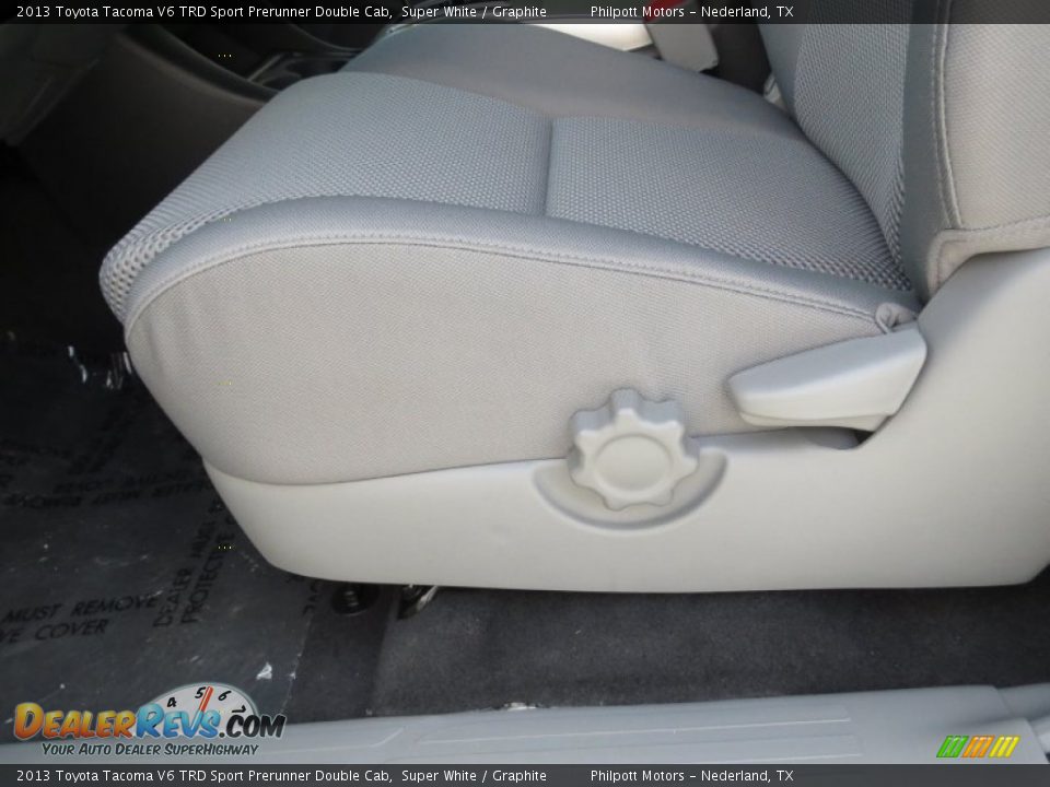 2013 Toyota Tacoma V6 TRD Sport Prerunner Double Cab Super White / Graphite Photo #23