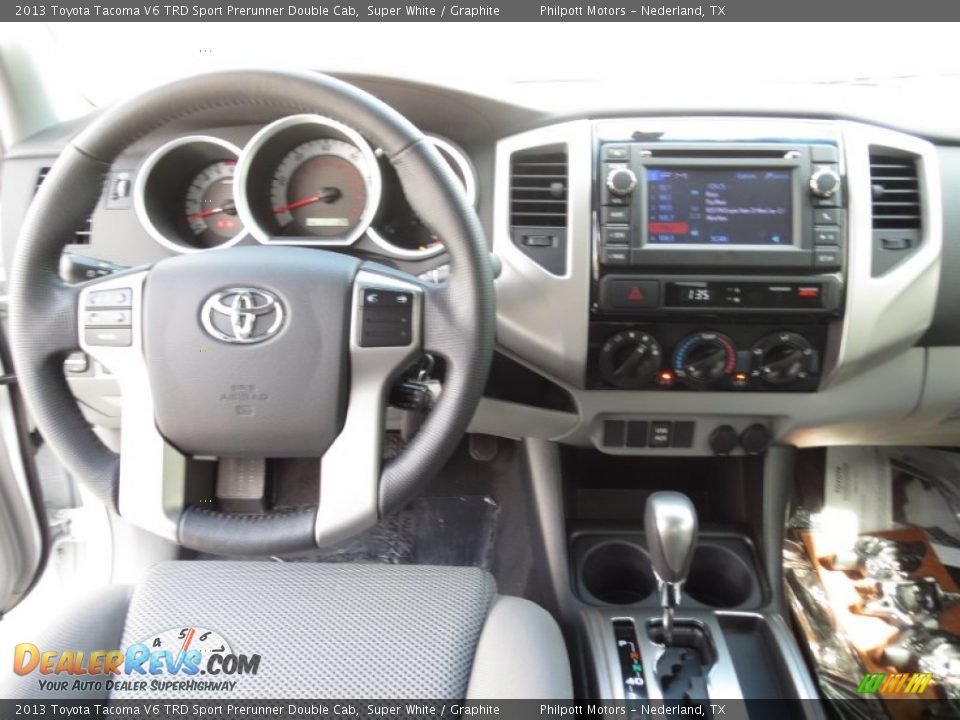 2013 Toyota Tacoma V6 TRD Sport Prerunner Double Cab Super White / Graphite Photo #24