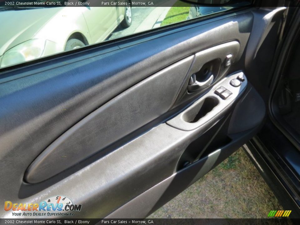 2002 Chevrolet Monte Carlo SS Black / Ebony Photo #7