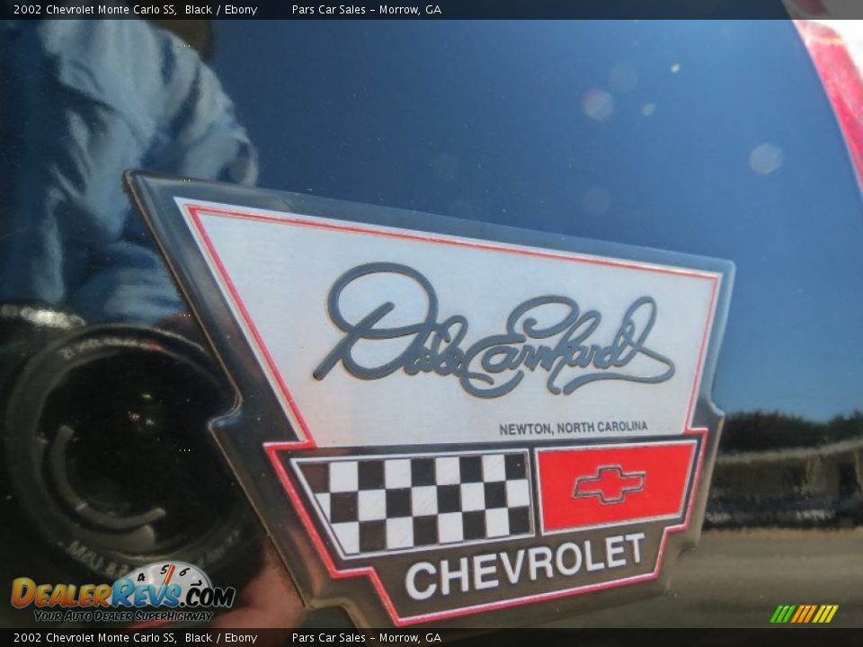 2002 Chevrolet Monte Carlo SS Black / Ebony Photo #8