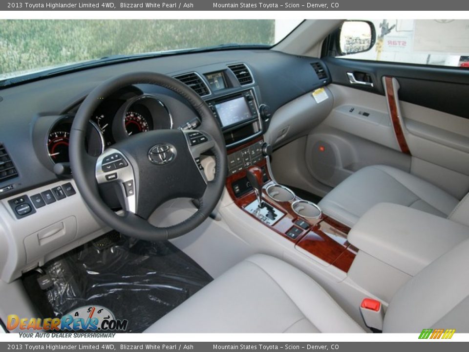 2013 Toyota Highlander Limited 4WD Blizzard White Pearl / Ash Photo #5