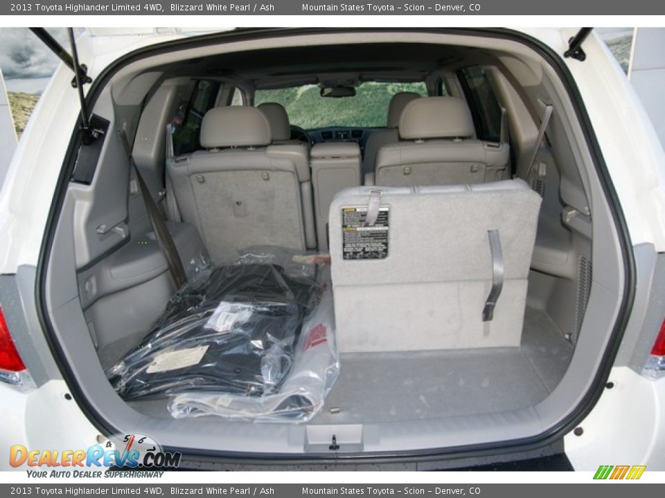 2013 Toyota Highlander Limited 4WD Blizzard White Pearl / Ash Photo #9