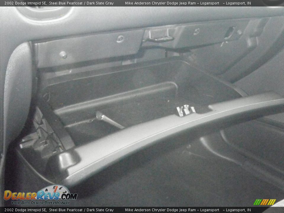 2002 Dodge Intrepid SE Steel Blue Pearlcoat / Dark Slate Gray Photo #10