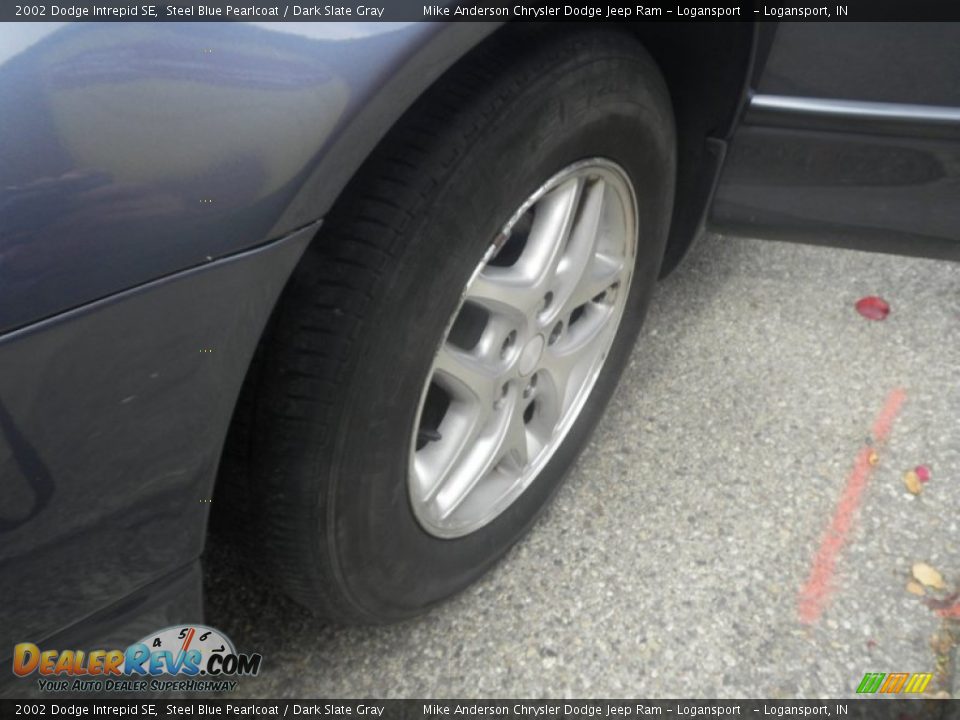 2002 Dodge Intrepid SE Steel Blue Pearlcoat / Dark Slate Gray Photo #17