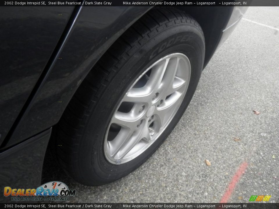 2002 Dodge Intrepid SE Steel Blue Pearlcoat / Dark Slate Gray Photo #18