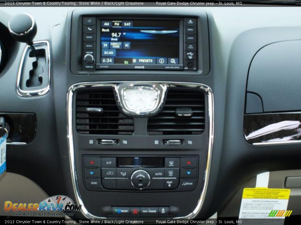 2013 Chrysler Town & Country Touring Stone White / Black/Light Graystone Photo #7