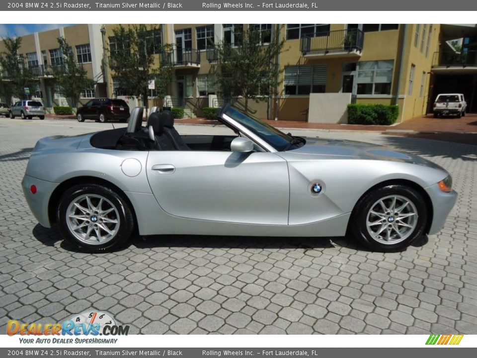Titanium Silver Metallic 2004 BMW Z4 2.5i Roadster Photo #2