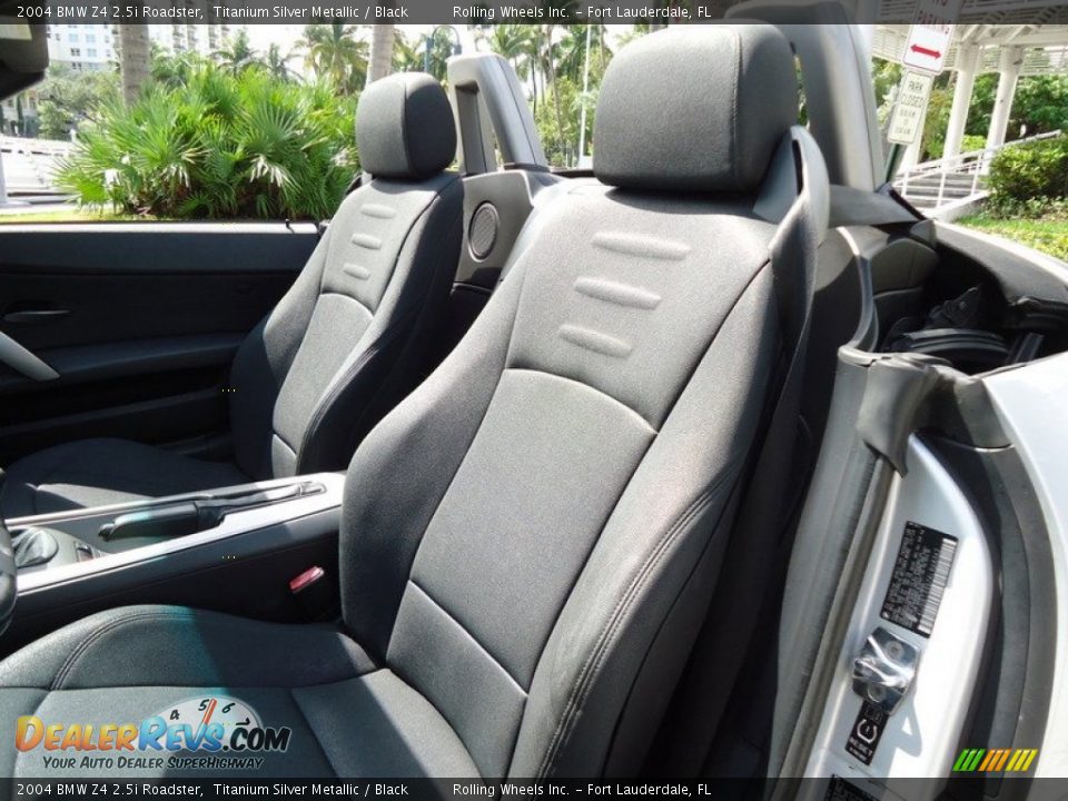 2004 BMW Z4 2.5i Roadster Titanium Silver Metallic / Black Photo #3