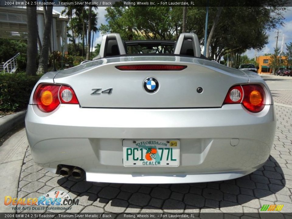 2004 BMW Z4 2.5i Roadster Titanium Silver Metallic / Black Photo #4