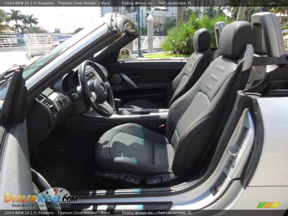 Front Seat of 2004 BMW Z4 2.5i Roadster Photo #8