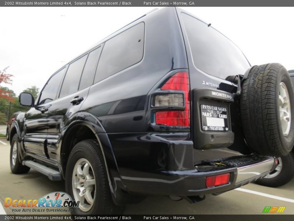 2002 Mitsubishi Montero Limited 4x4 Solano Black Pearlescent / Black Photo #2