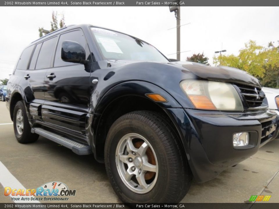 2002 Mitsubishi Montero Limited 4x4 Solano Black Pearlescent / Black Photo #4
