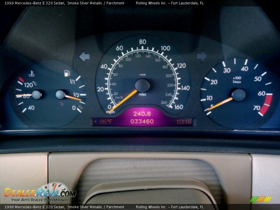 1999 Mercedes-Benz E 320 Sedan Gauges Photo #8